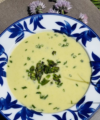 Spring Asparagus & Vegetable Soup