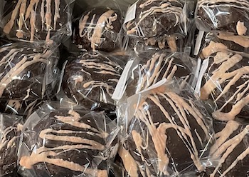 Peppermint Dark Chocolate Moon Pie